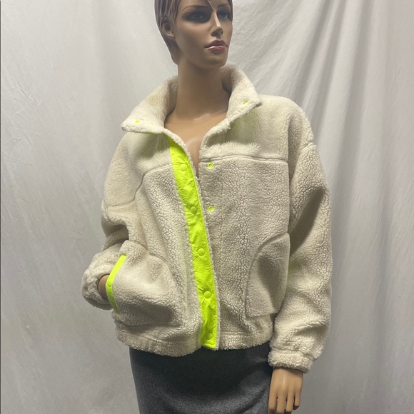 Old Navy Jackets & Blazers - Old Navy Active Cream and Neon Yellow Jacket NWOT